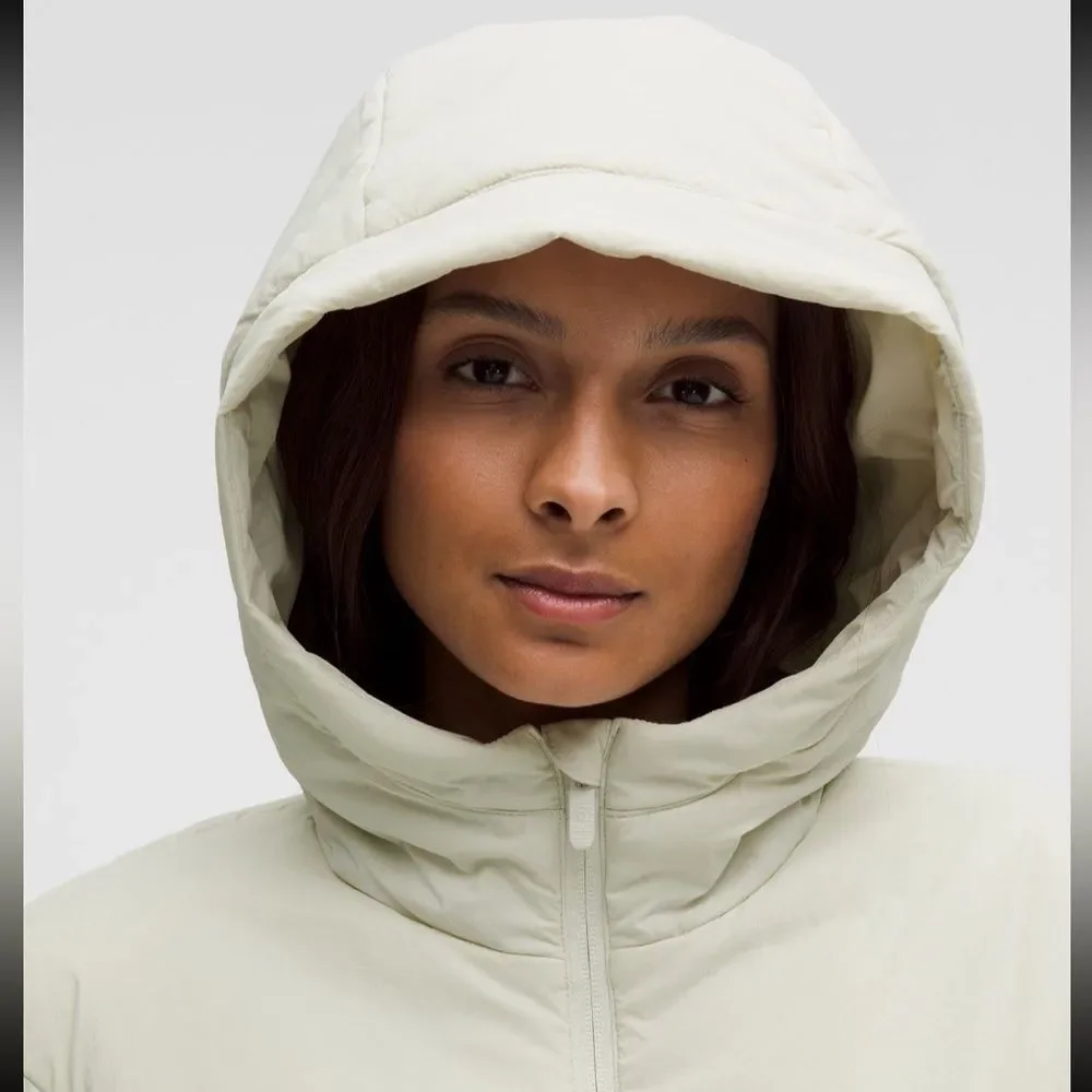 NWT XS Lululemon Lightweight Water-Resistant Insulated Hooded Jacket - Bone